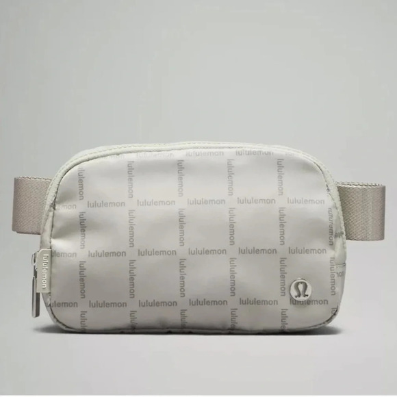 🆕🤍 Lululemon Everywhere Belt Bag - Wordmark Grid Raw Linen - Picture 6 of 8